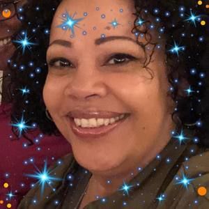 Meet your Posher, Sharon